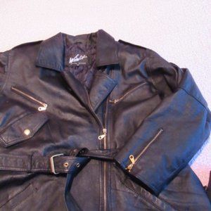 Black leather jacket, size 1x, Disco-era vintage. VERY GOOD condition.